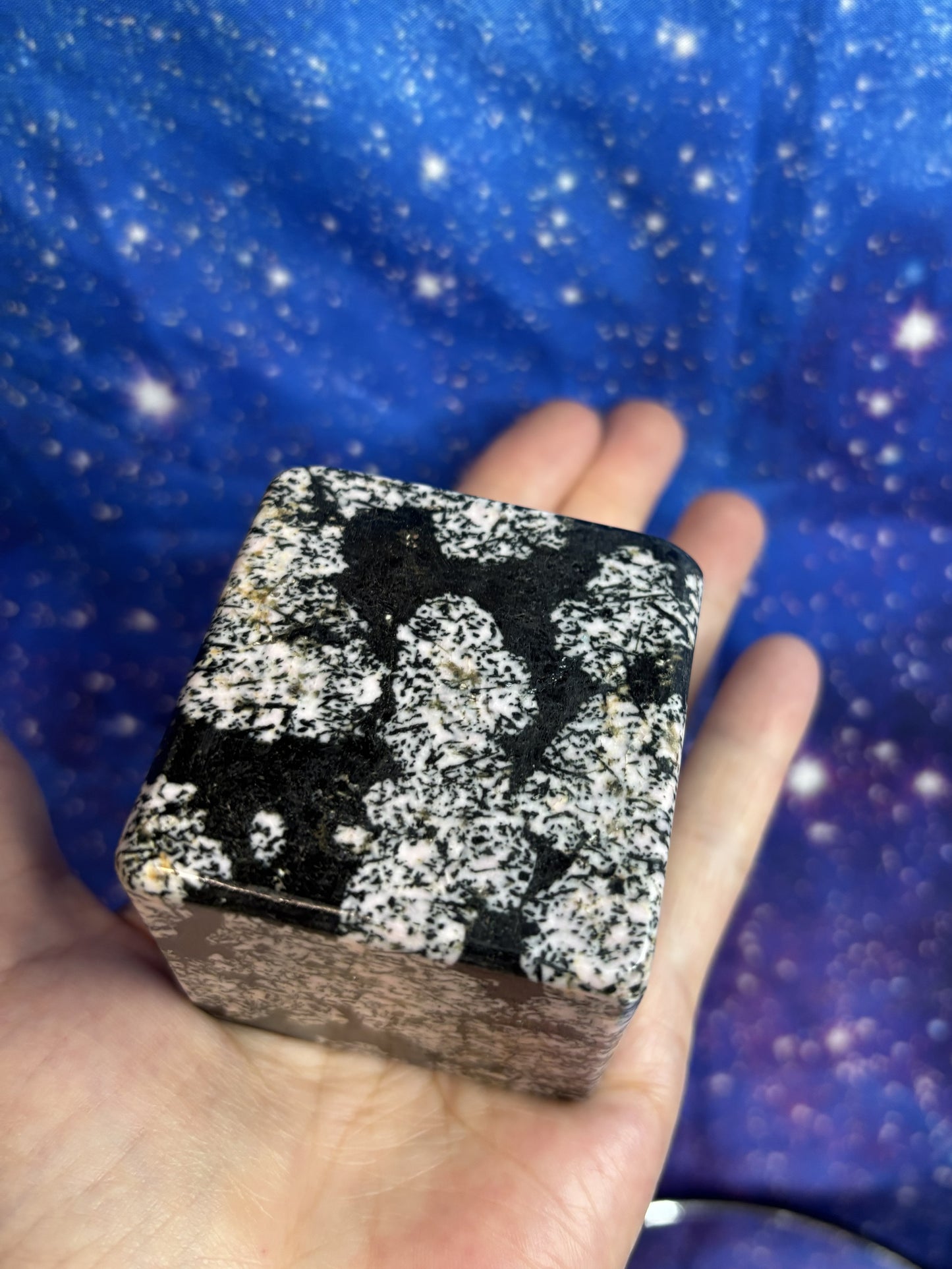 Zebra Granite Cube