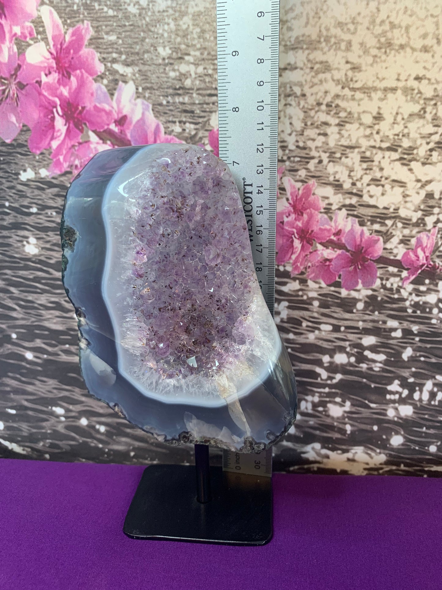 Druzy Amethyst on Stand A1