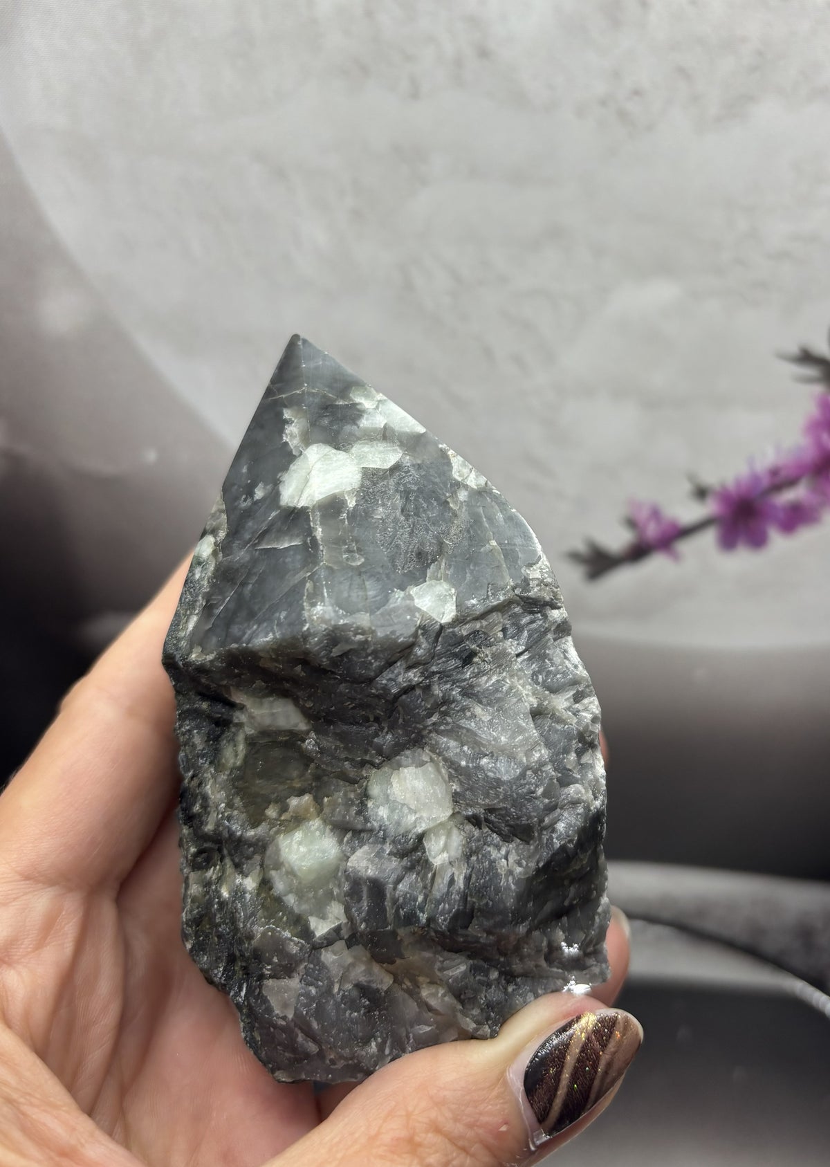 Natural Emerald Point