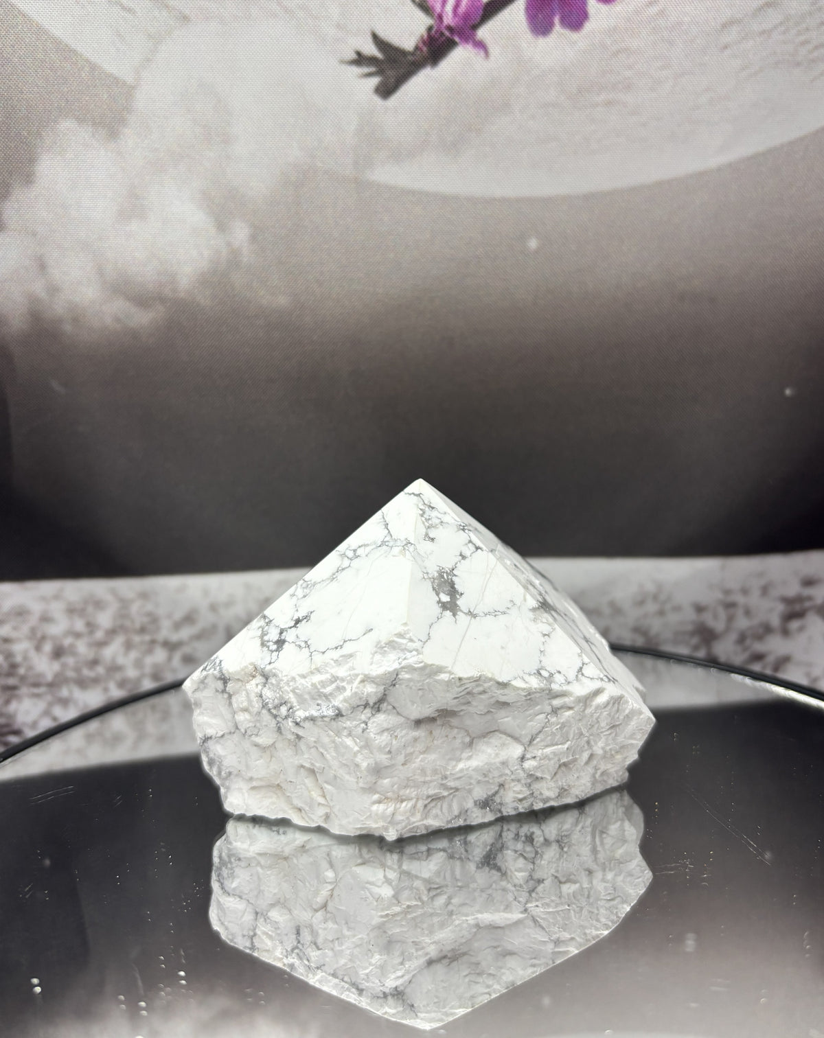 Natural Howlite Point