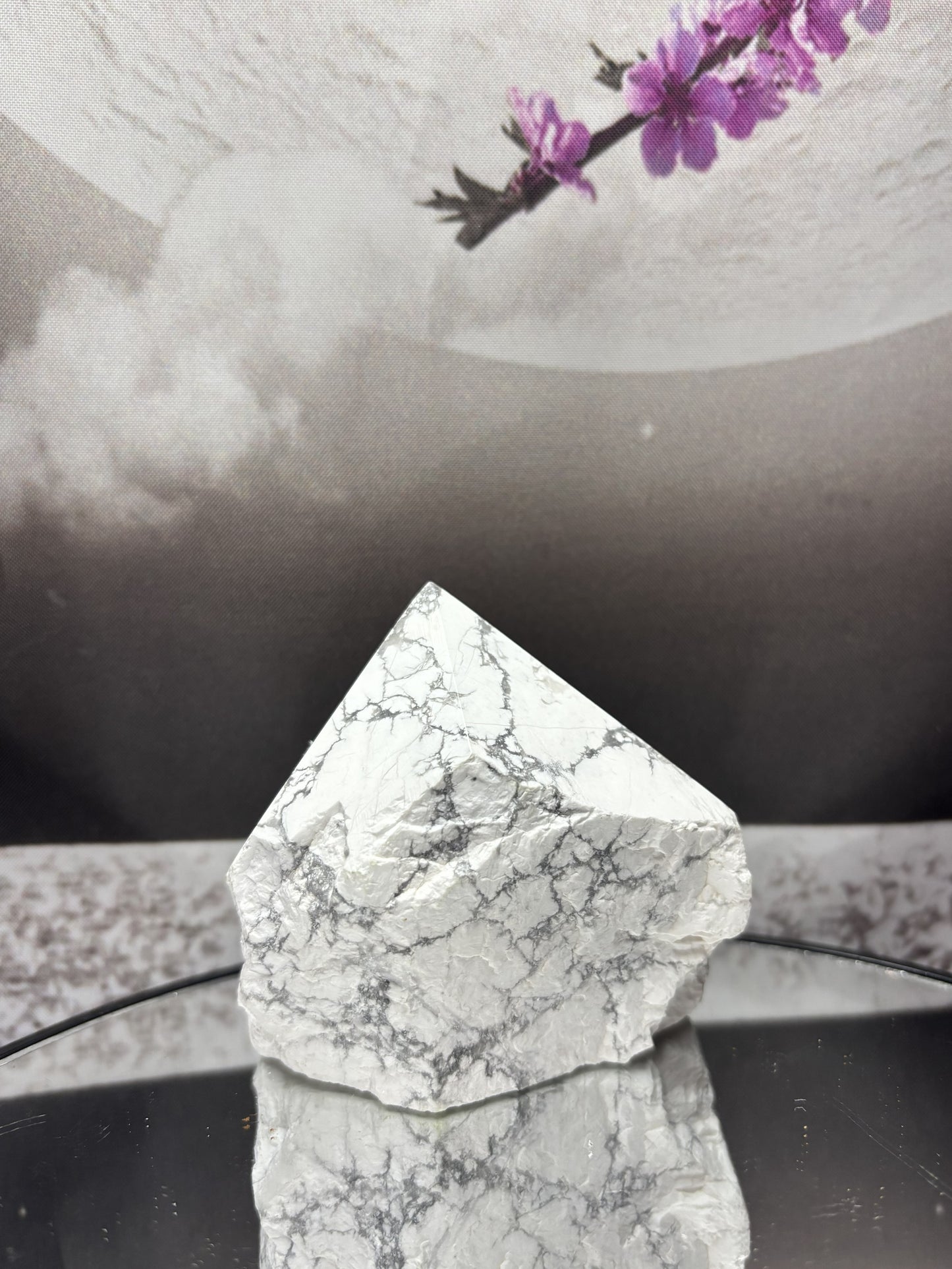 Natural Howlite Point