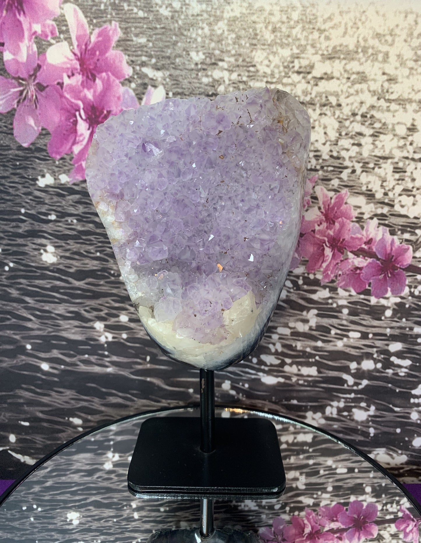 Druzy Amethyst on Stand A4