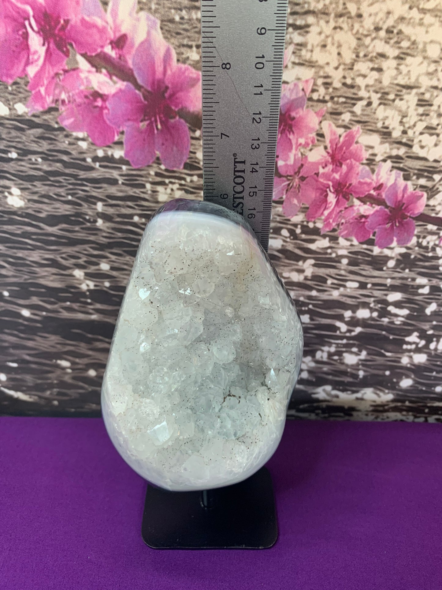 Druzy Amethyst on Stand A7