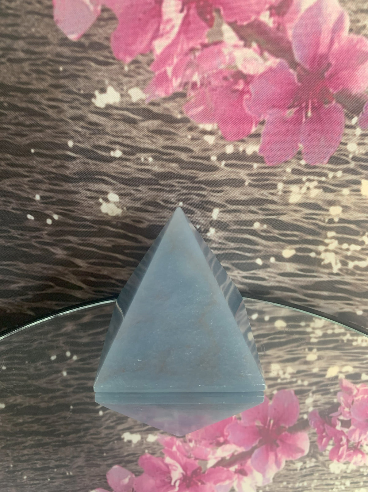 Angelite Pyramid Angelite Pyramid – Meta Moon Crystals