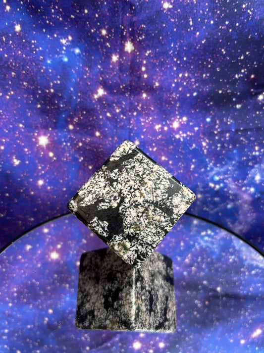 Zebra Granite Cube